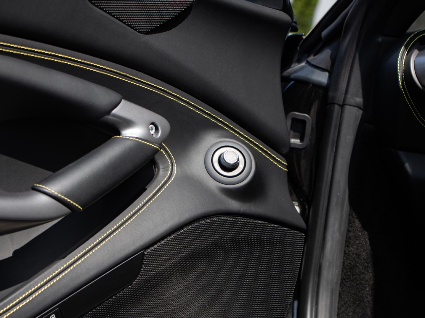 Image FERRARI F8 SPIDER V8 3.9 Biturbo