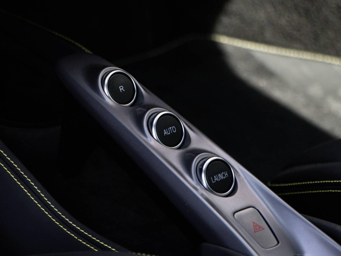 Image FERRARI F8 SPIDER V8 3.9 Biturbo