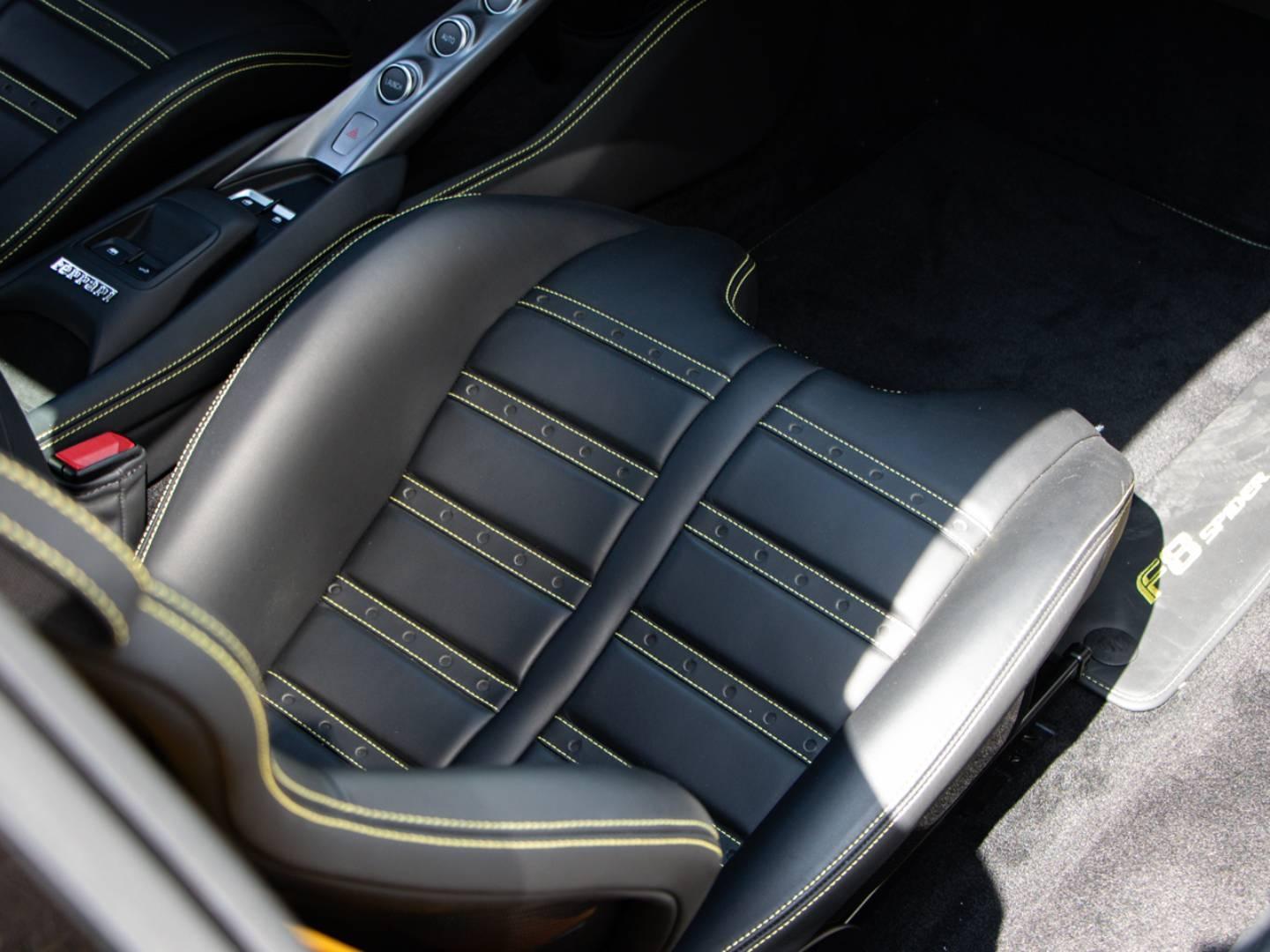 Image FERRARI F8 SPIDER V8 3.9 Biturbo