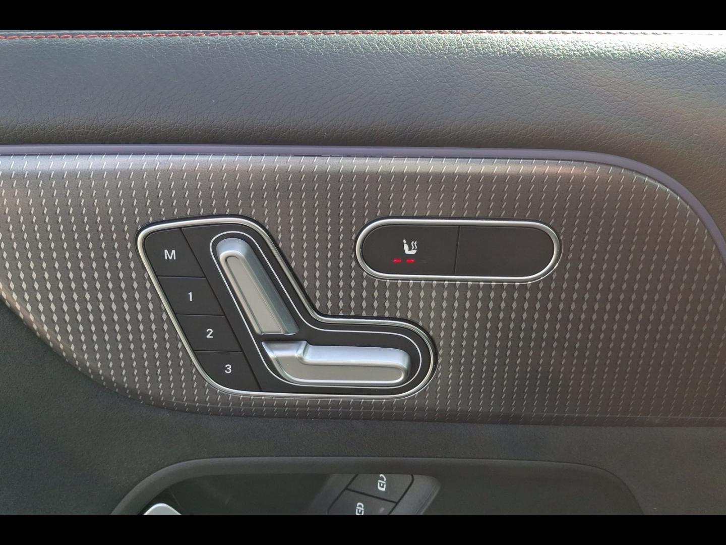 Image MERCEDES-BENZ EQA 250+ 190ch AMG Line