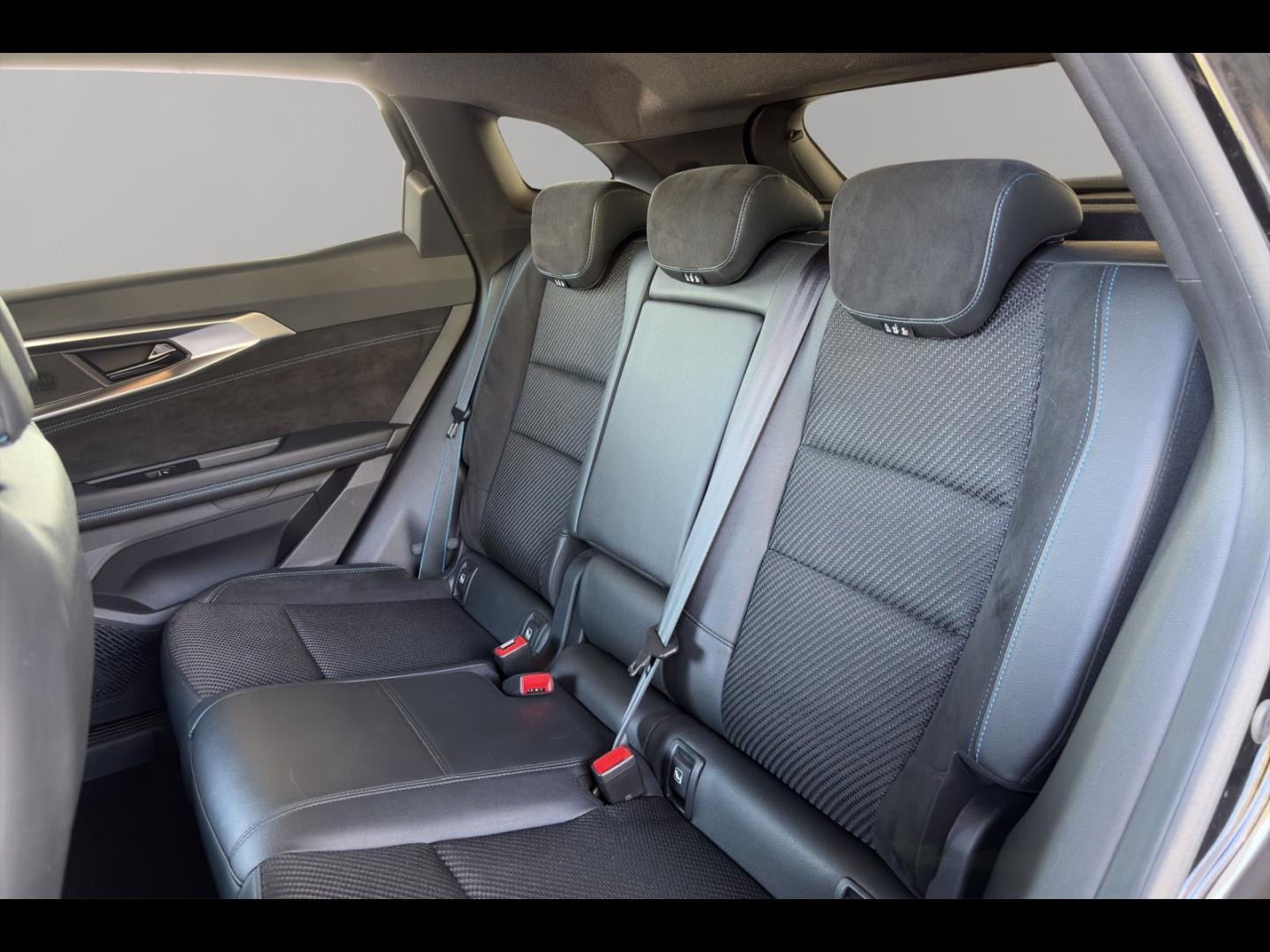 Image RENAULT Austral 1.2 E-Tech full hybrid 200ch Techno esprit Alpine - 24