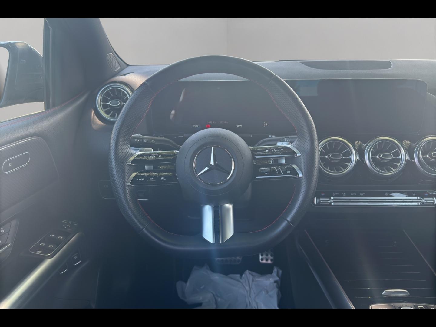 Image MERCEDES-BENZ Classe B 250 e Hybrid EQ 163+109ch AMG Line 8G-DCT