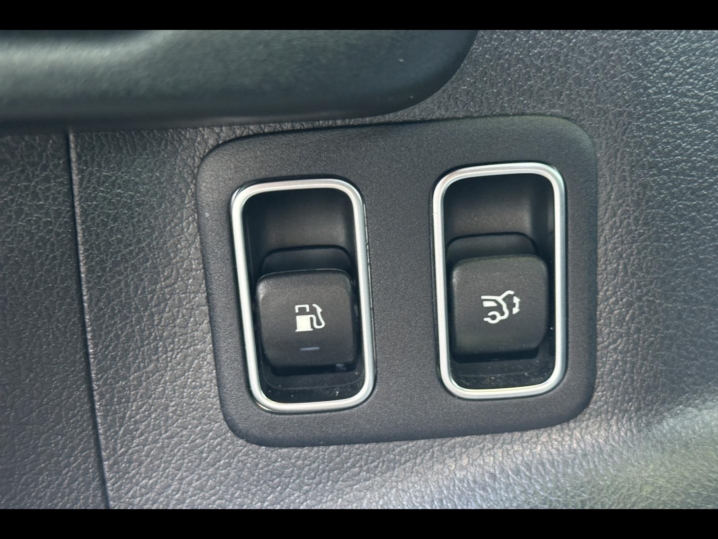 Image MERCEDES-BENZ Classe B 250 e Hybrid EQ 163+109ch AMG Line 8G-DCT