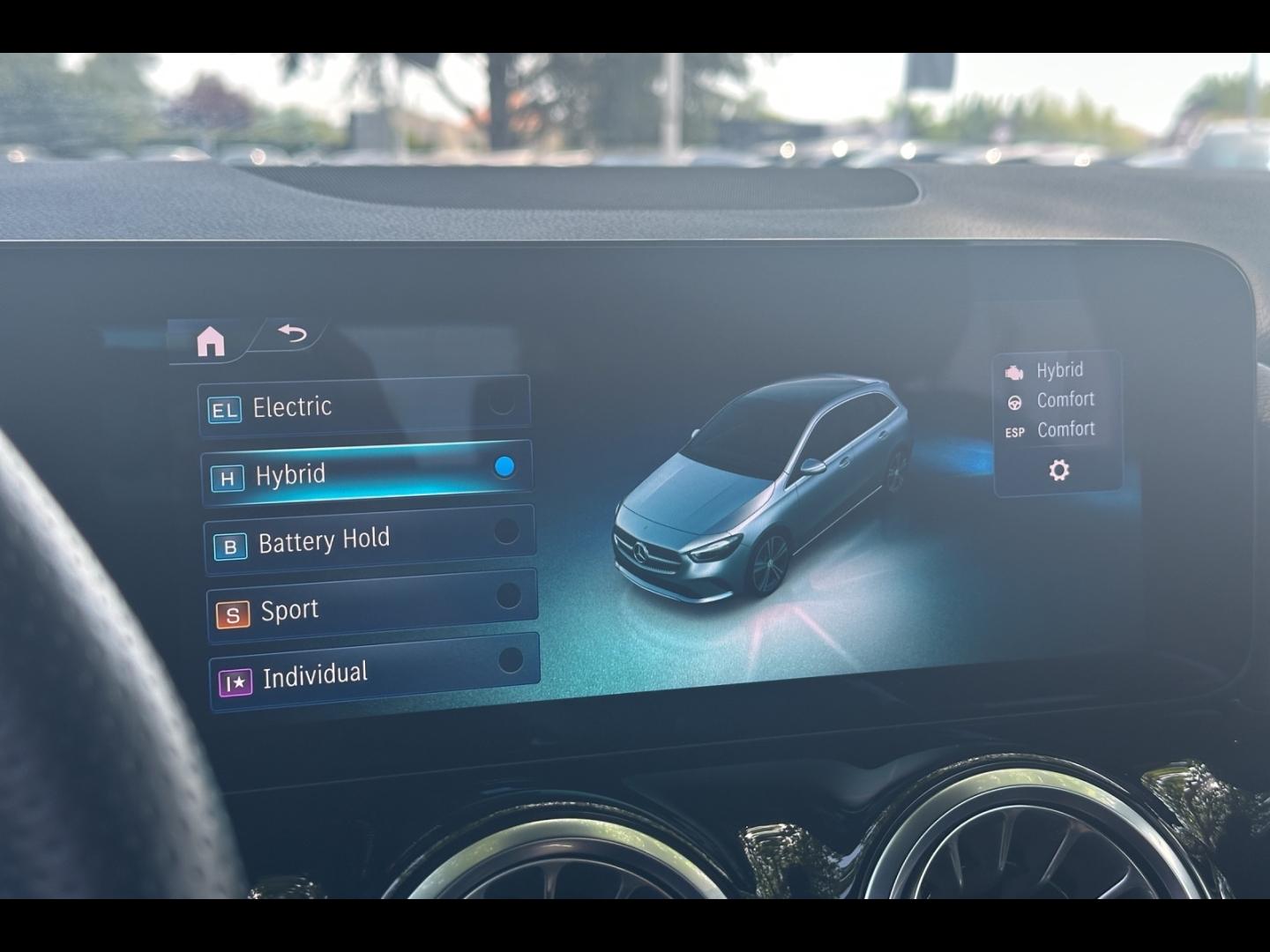 Image MERCEDES-BENZ Classe B 250 e Hybrid EQ 163+109ch AMG Line 8G-DCT