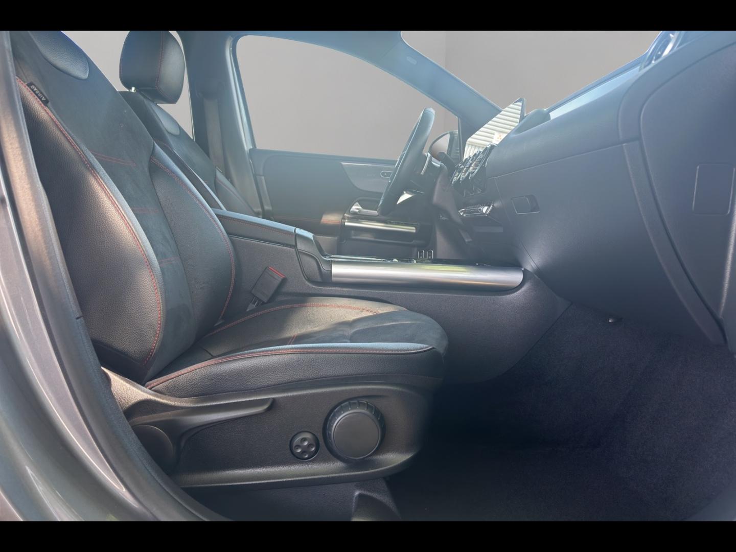 Image MERCEDES-BENZ Classe B 250 e Hybrid EQ 163+109ch AMG Line 8G-DCT