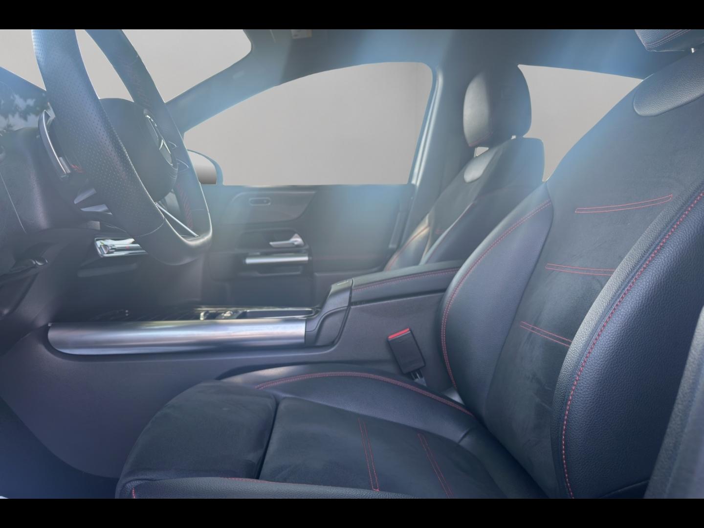 Image MERCEDES-BENZ Classe B 250 e Hybrid EQ 163+109ch AMG Line 8G-DCT