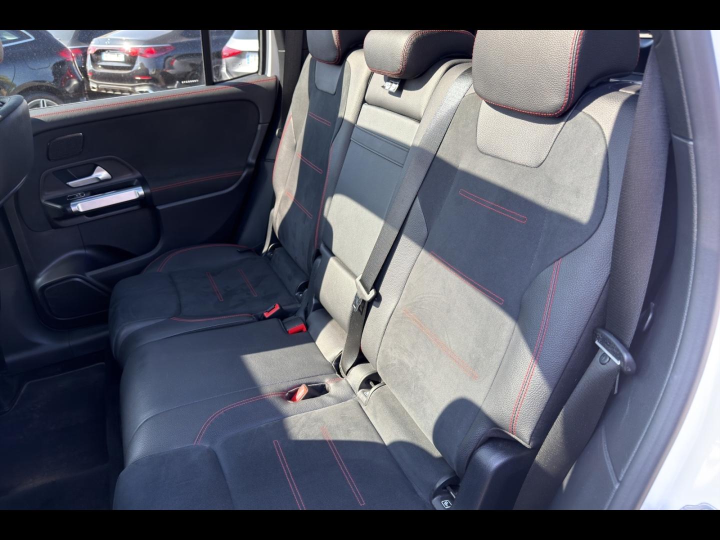 Image MERCEDES-BENZ GLB 200d 150ch AMG Line 8G DCT