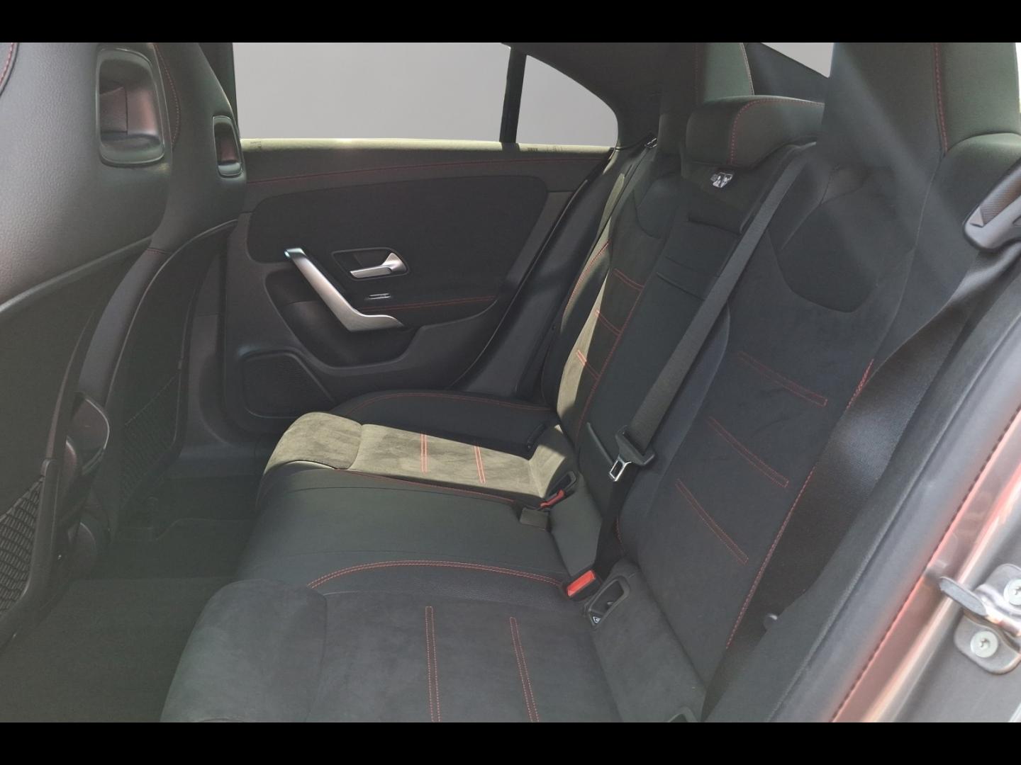 Image MERCEDES-BENZ CLA 200 d 150ch AMG Line 8G-DCT