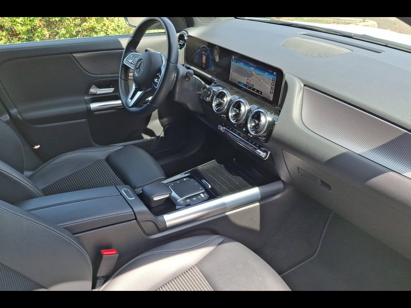 Image MERCEDES-BENZ GLA 200 d 150ch Progressive Line 8G-DCT