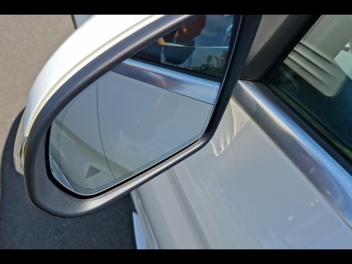 Image MERCEDES-BENZ GLC Coupé 300 de 194+122ch AMG Line 4Matic 9G-Tronic