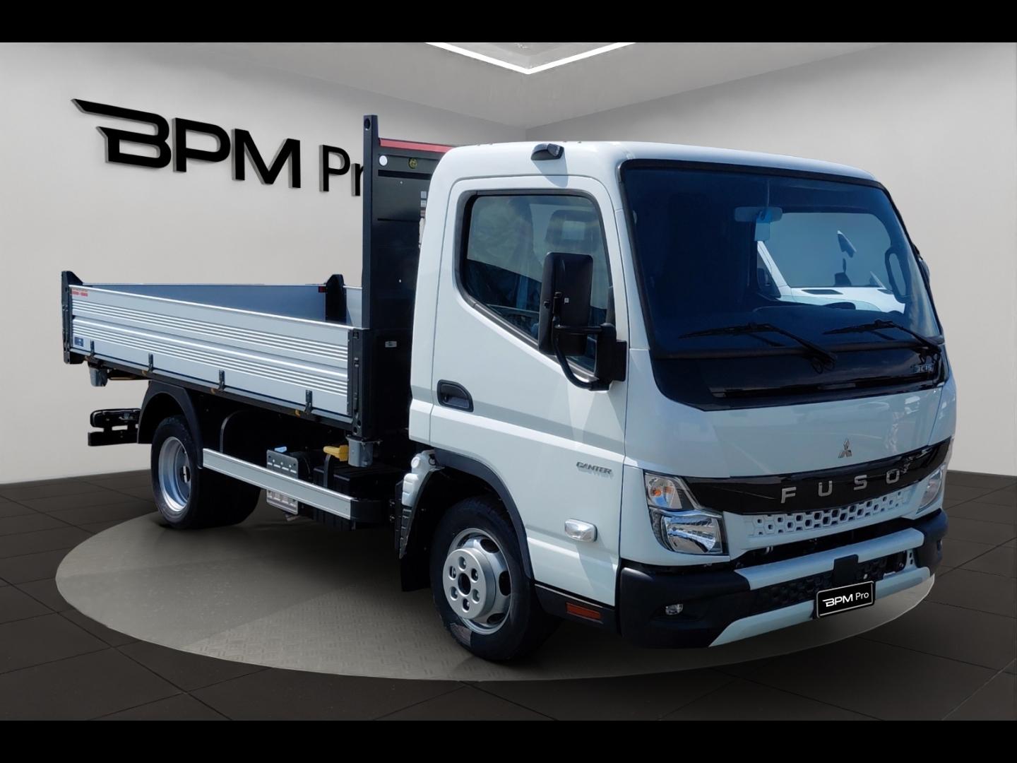 Image FUSO Canter CCb 3C15 Empattement 28 TRI-BENNE SCATTOLINI