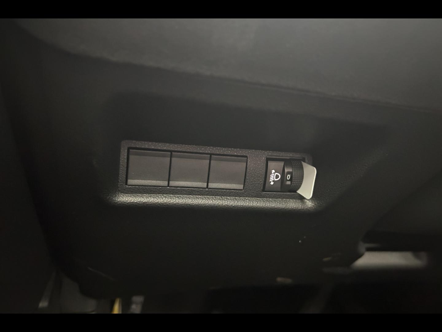 Image FIAT 600 1.2 Hybrid Turbo 145ch Pop eDCT6 Step 2