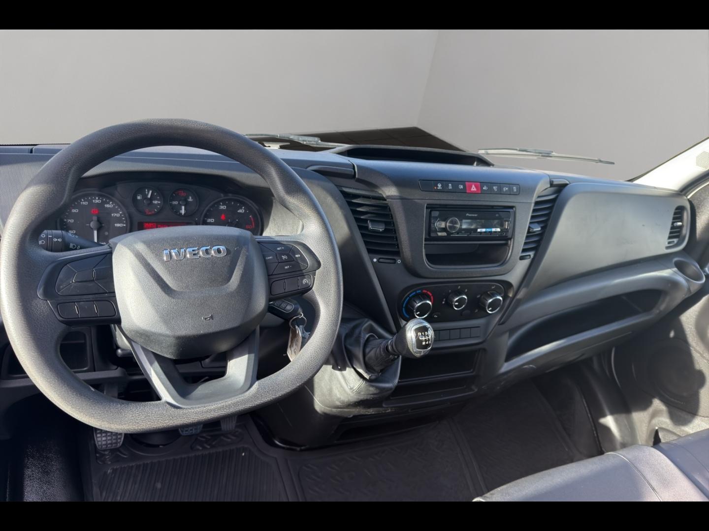 Image IVECO Daily CCb 35C14 Empattement 3750 Tor