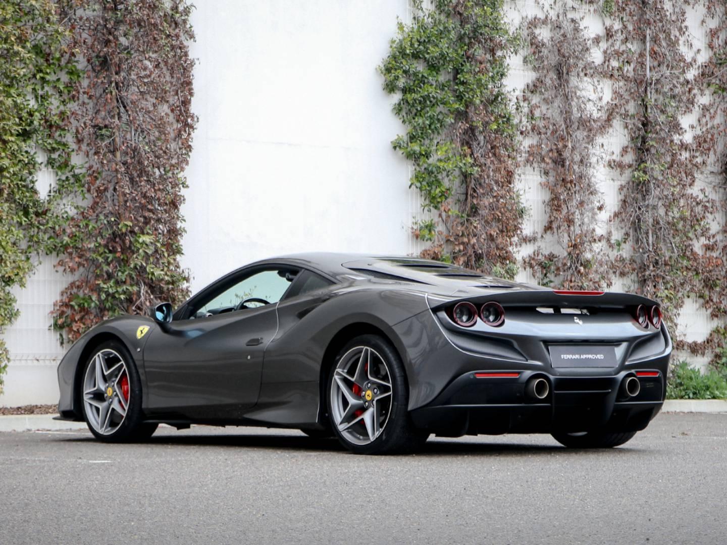 Image FERRARI F8 TRIBUTO V8 BITURBO 3.9