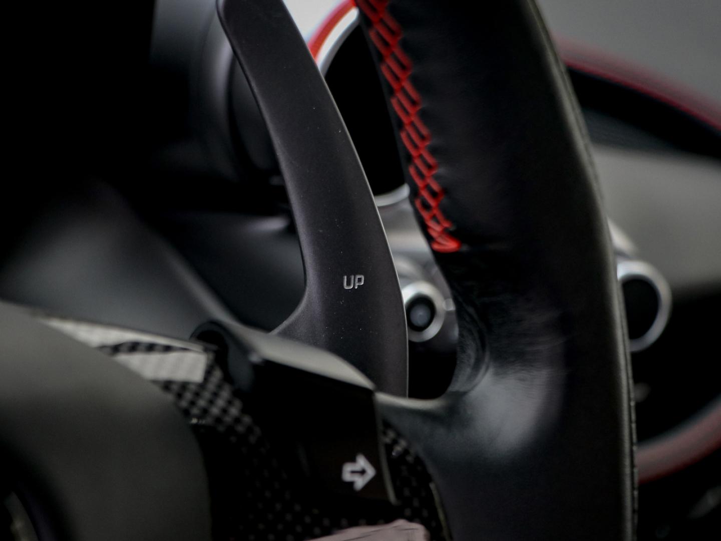 Image FERRARI F8 TRIBUTO V8 BITURBO 3.9