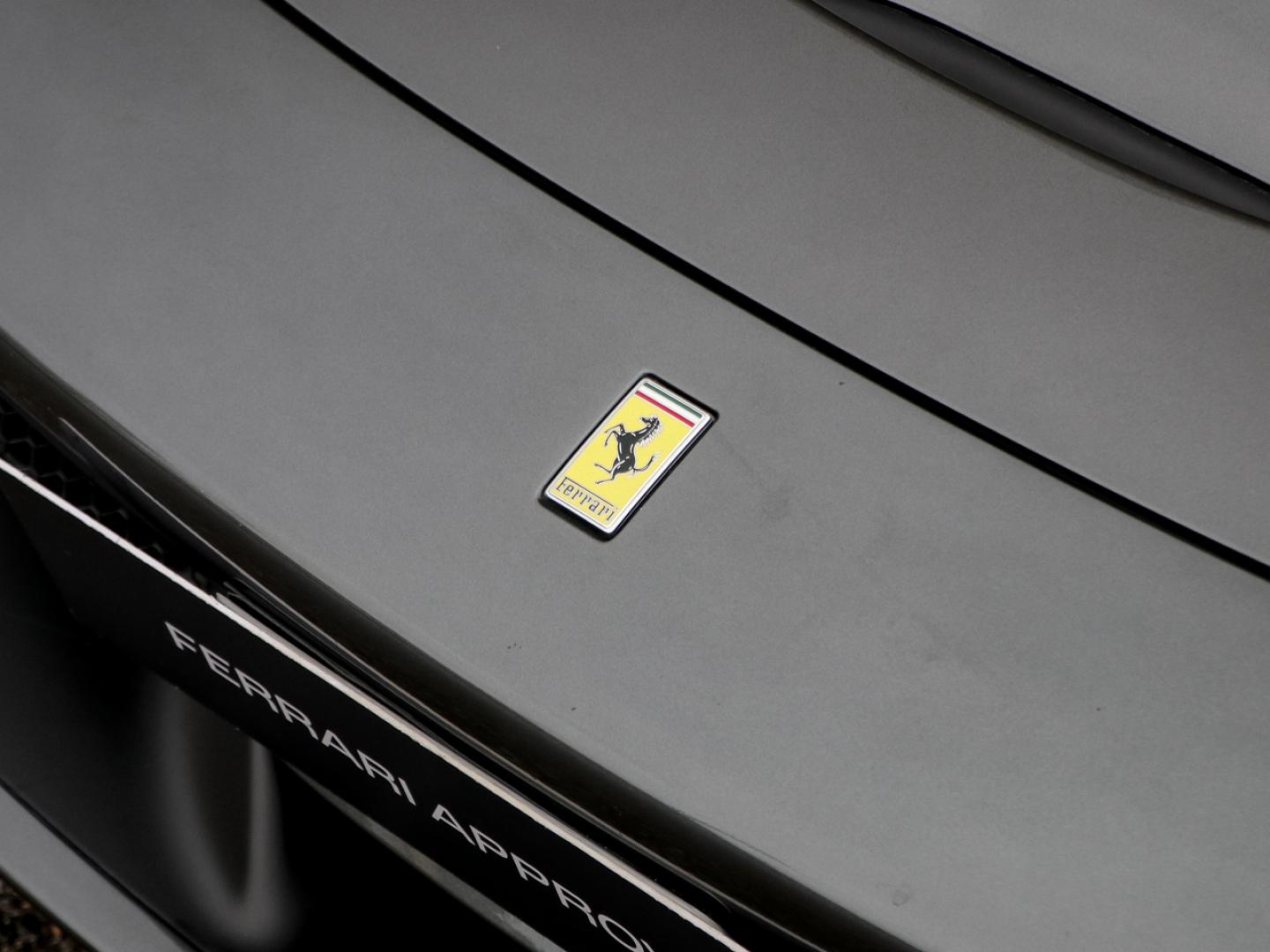 Image FERRARI F8 TRIBUTO V8 BITURBO 3.9