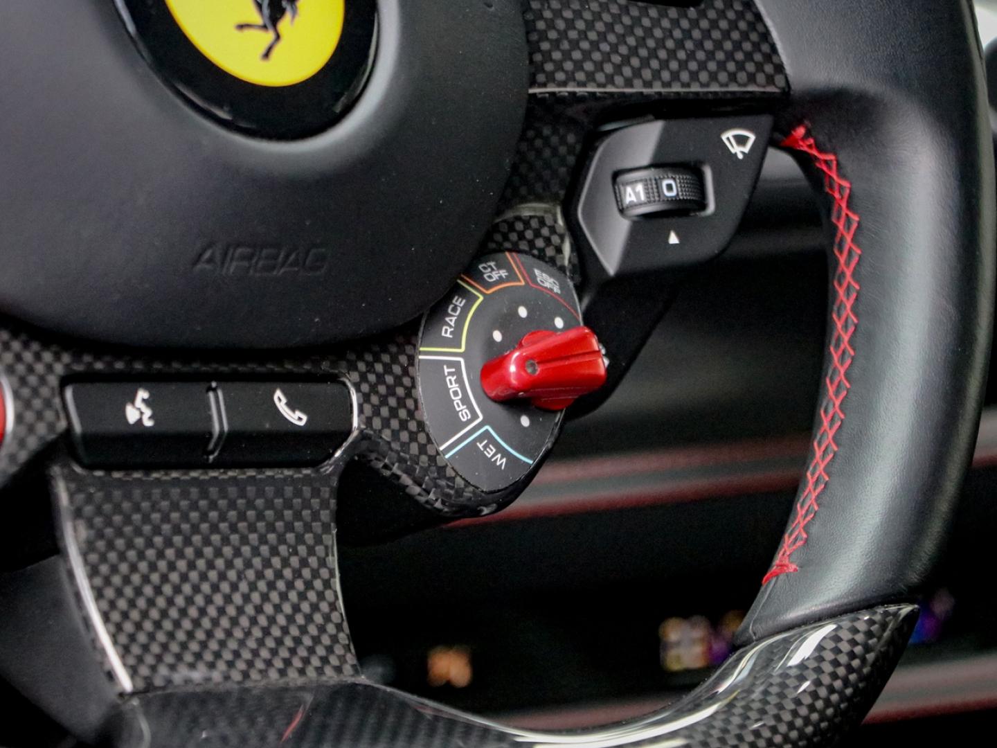 Image FERRARI F8 TRIBUTO V8 BITURBO 3.9