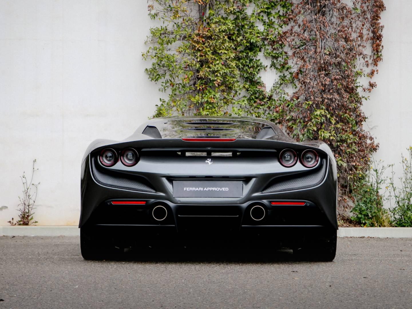 Image FERRARI F8 TRIBUTO V8 BITURBO 3.9