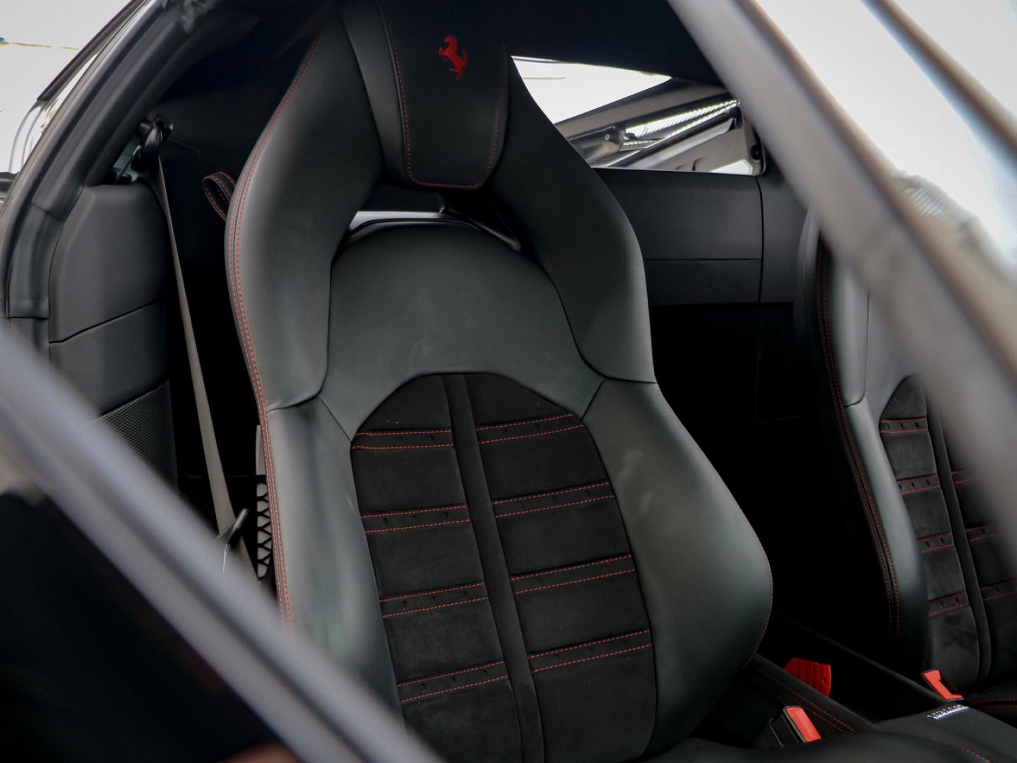 Image FERRARI F8 TRIBUTO V8 BITURBO 3.9