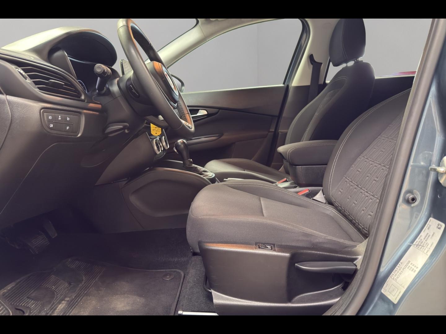 Image FIAT Tipo Cross SW 1.5 FireFly Turbo 130ch S/S Plus Hybrid DCT7 MY22
