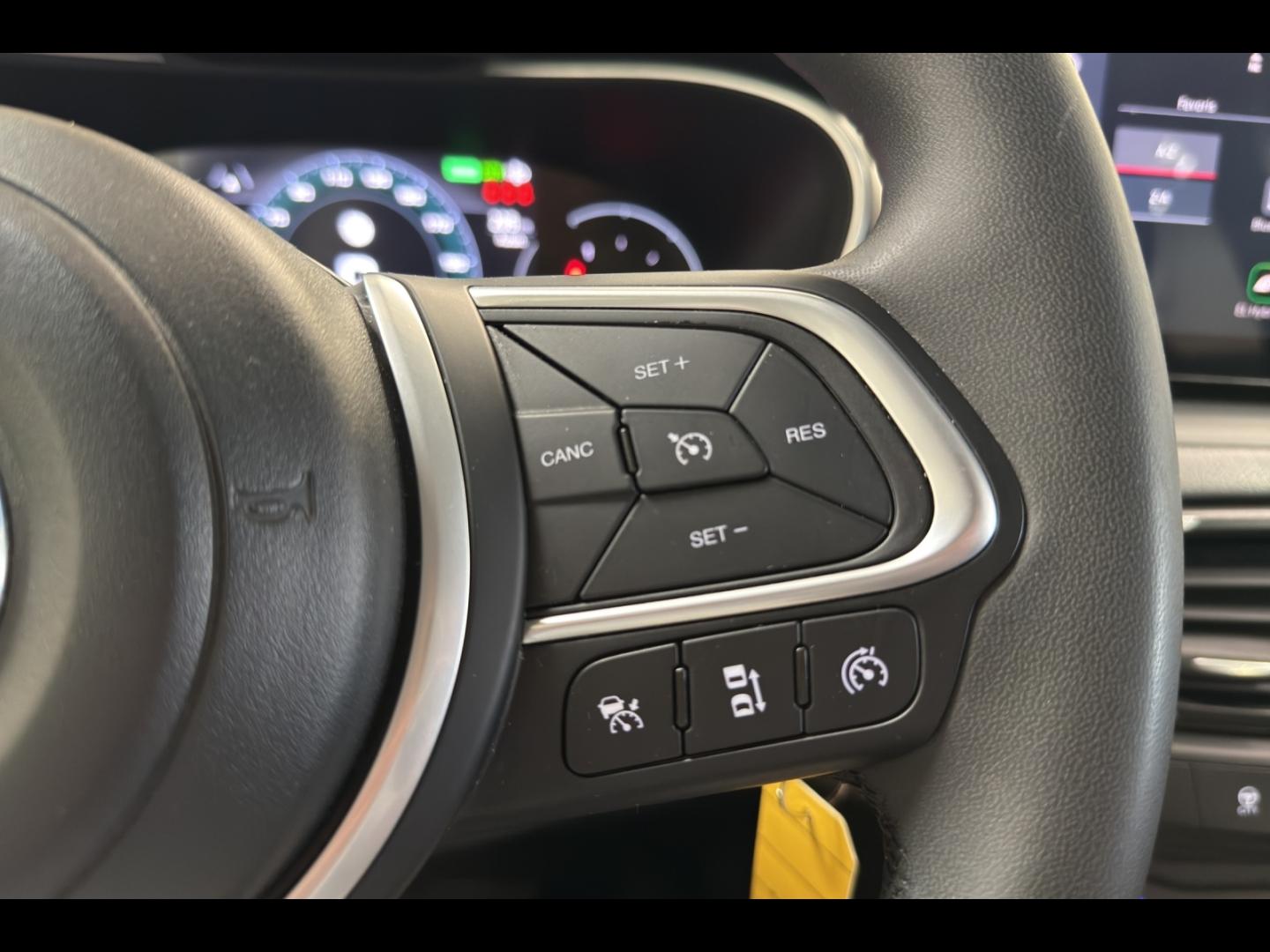 Image FIAT Tipo Cross SW 1.5 FireFly Turbo 130ch S/S Plus Hybrid DCT7 MY22