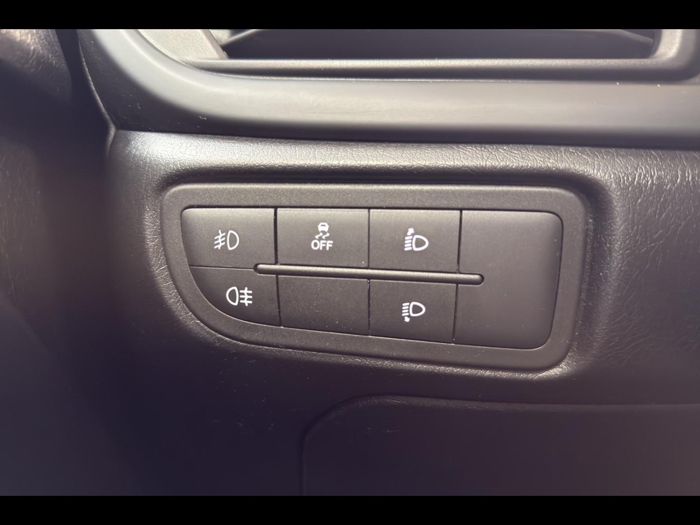 Image FIAT Tipo Cross SW 1.5 FireFly Turbo 130ch S/S Plus Hybrid DCT7 MY22