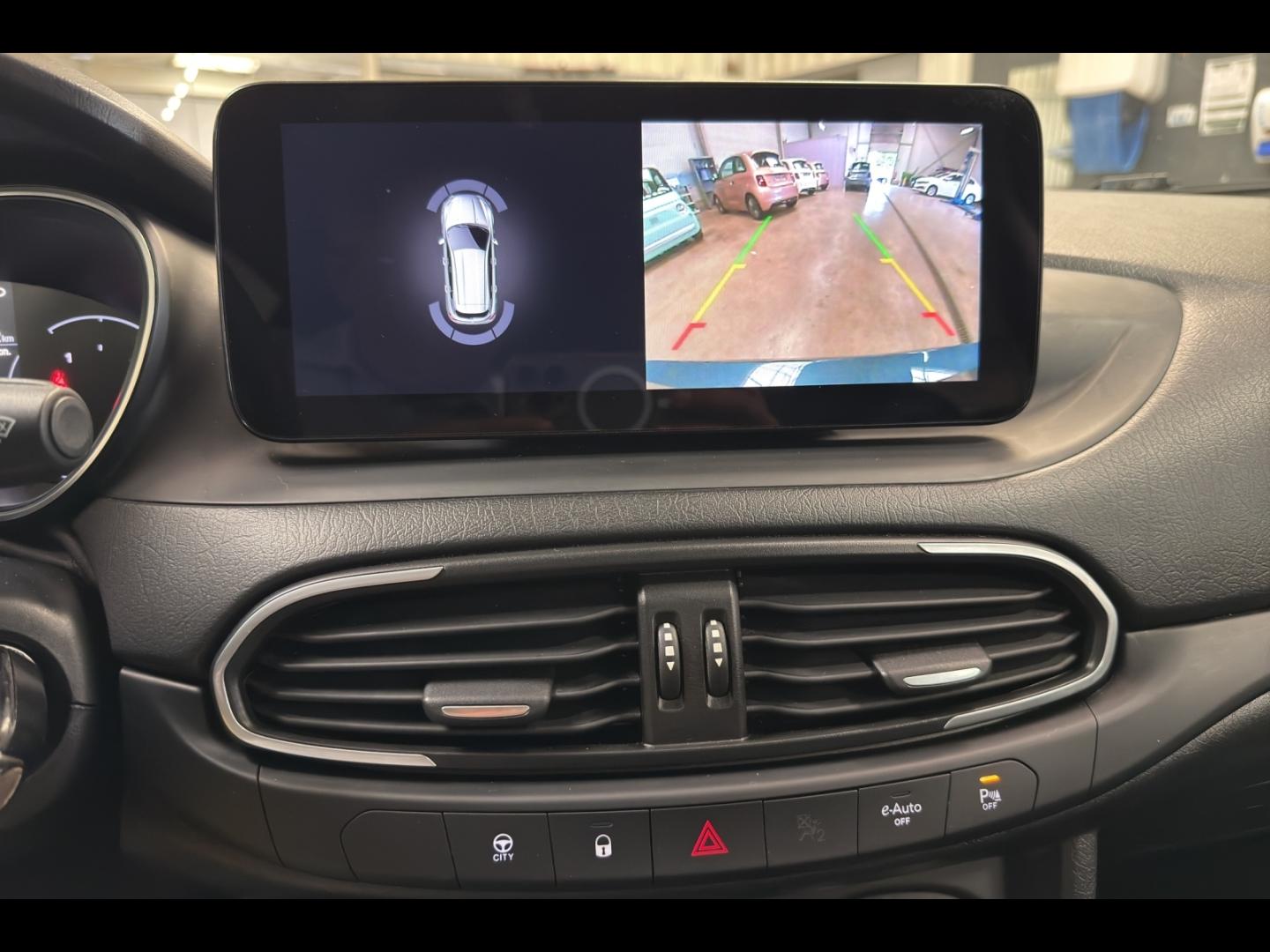 Image FIAT Tipo Cross SW 1.5 FireFly Turbo 130ch S/S Plus Hybrid DCT7 MY22