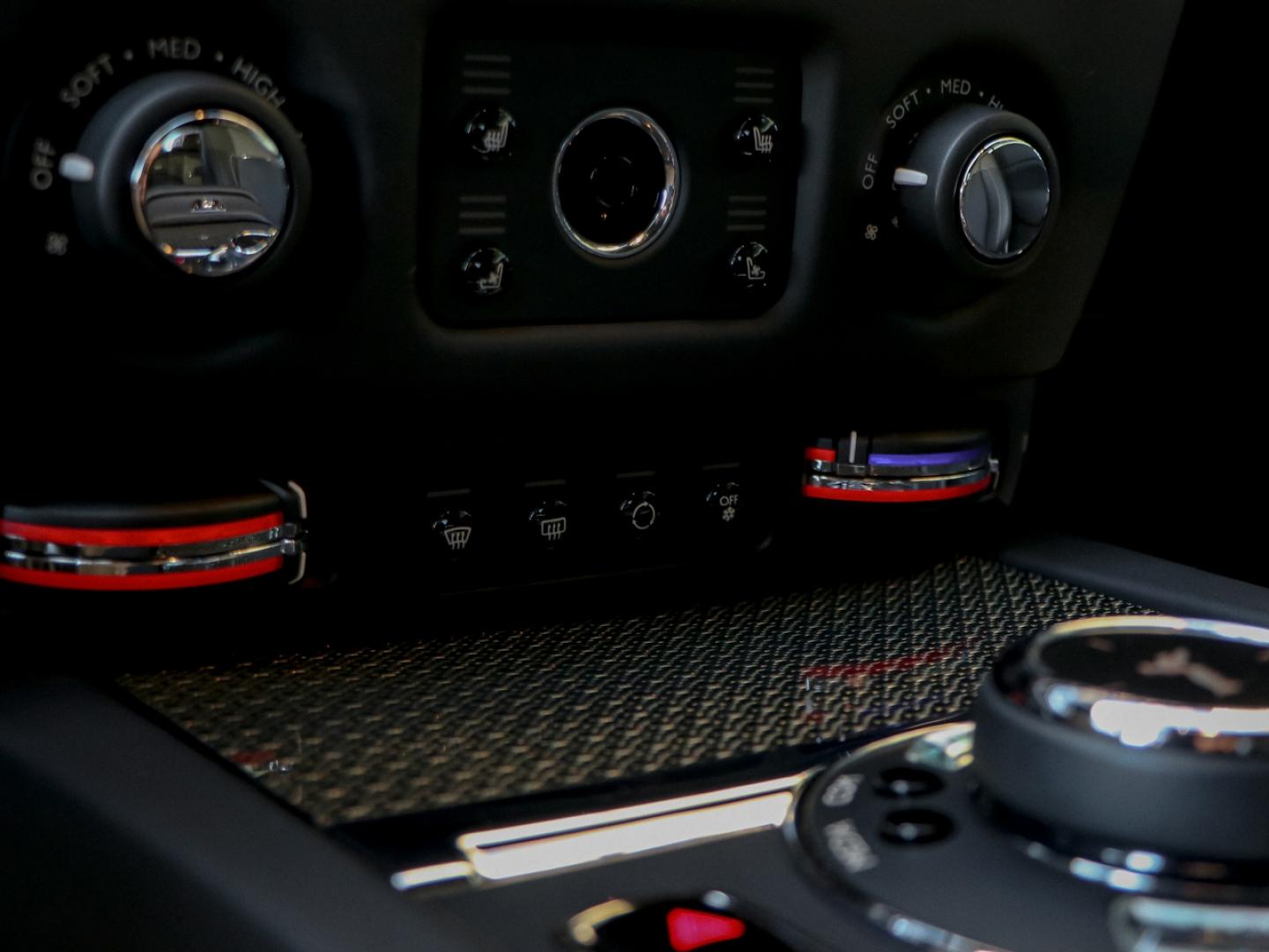 Image ROLLS-ROYCE Wraith V12 632ch Black Badge