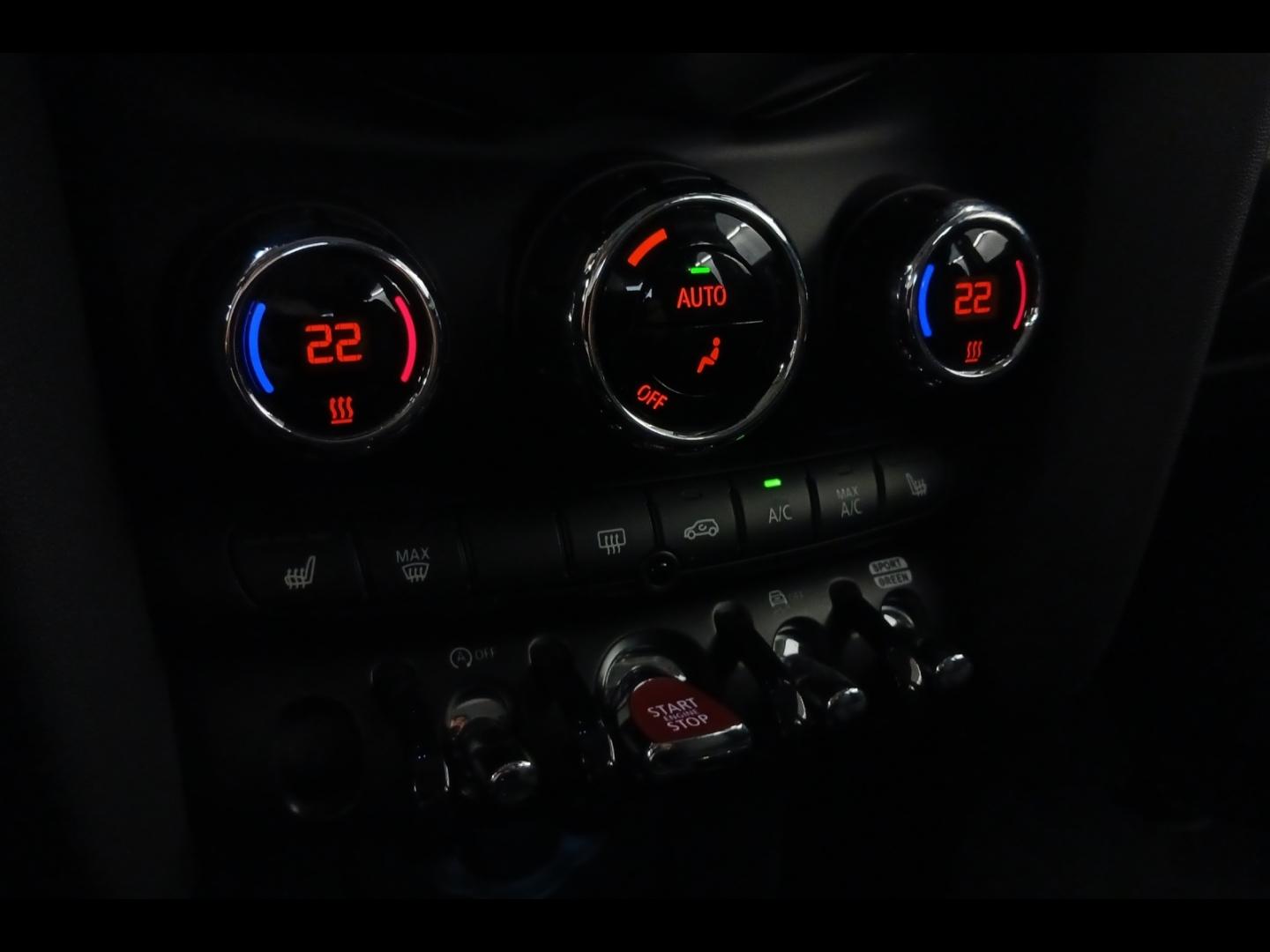 Image MINI Mini 5 Portes Cooper 136ch Edition Premium BVA7