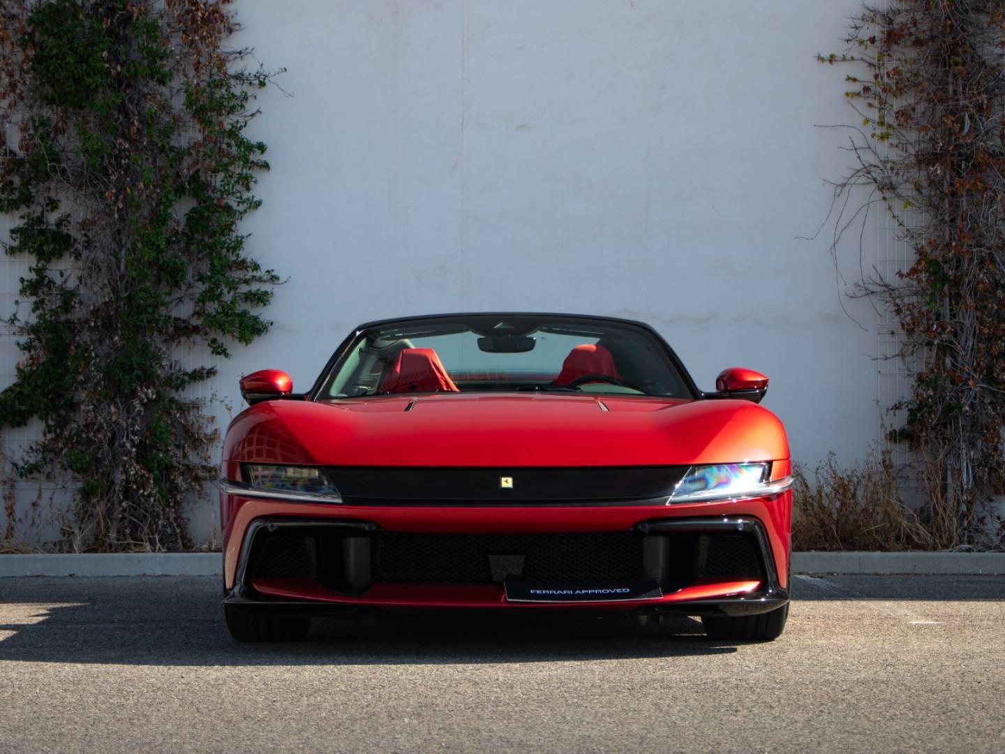 Photo FERRARI 12 CILINDRI SPIDER V12 Atmosphérique 6.5