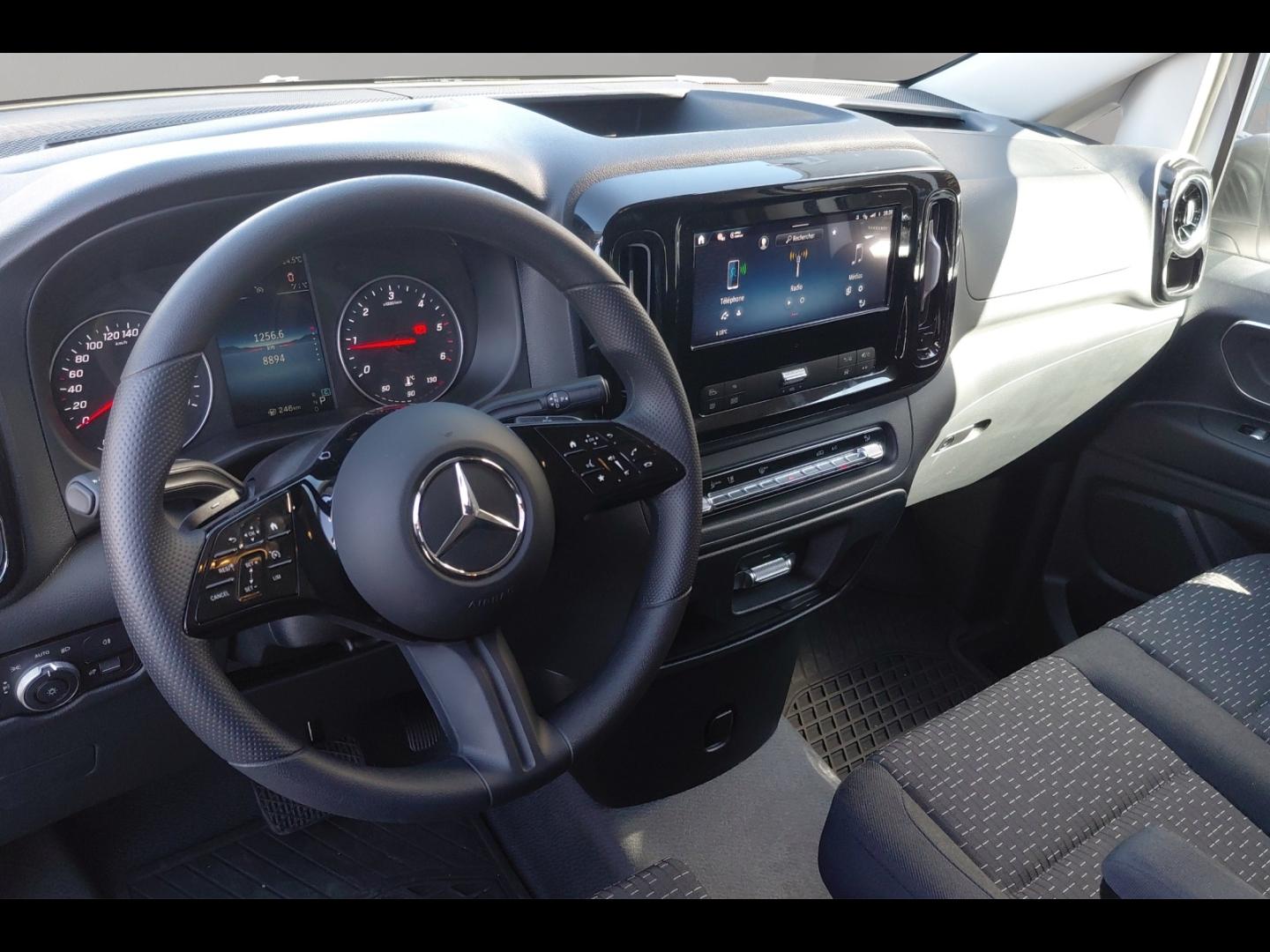 Image MERCEDES-BENZ Vito Fg 114 CDI Long Pro Propulsion