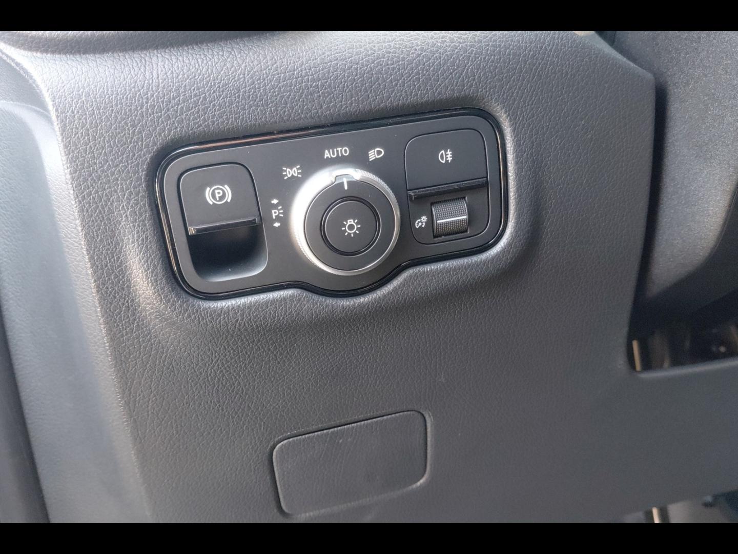 Image MERCEDES-BENZ Vito Fg 114 CDI Long Pro Propulsion