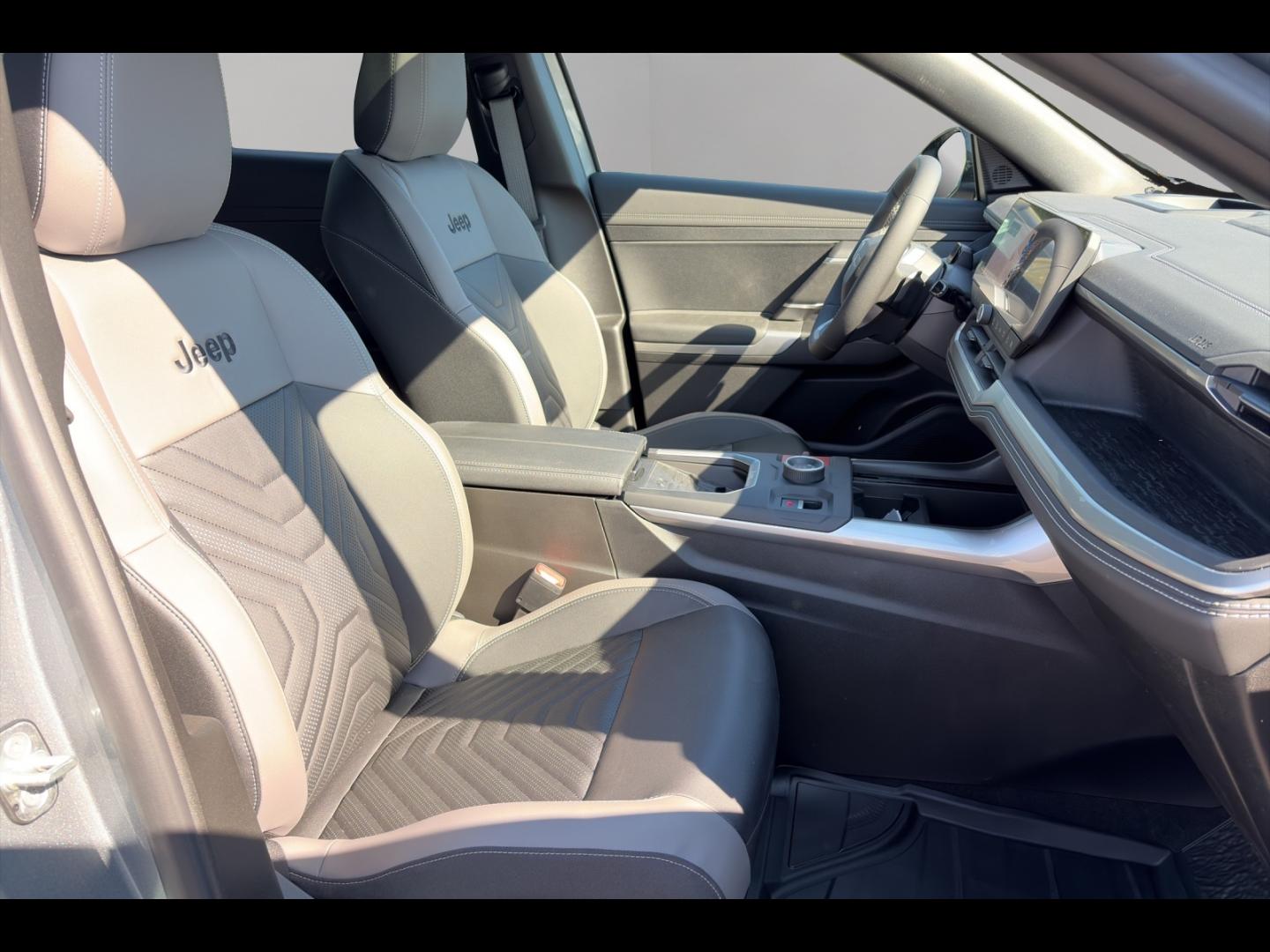 Image JEEP Compass 1.6 Turbo T4 225ch e-Hybrid Plug-in Summit BVR7