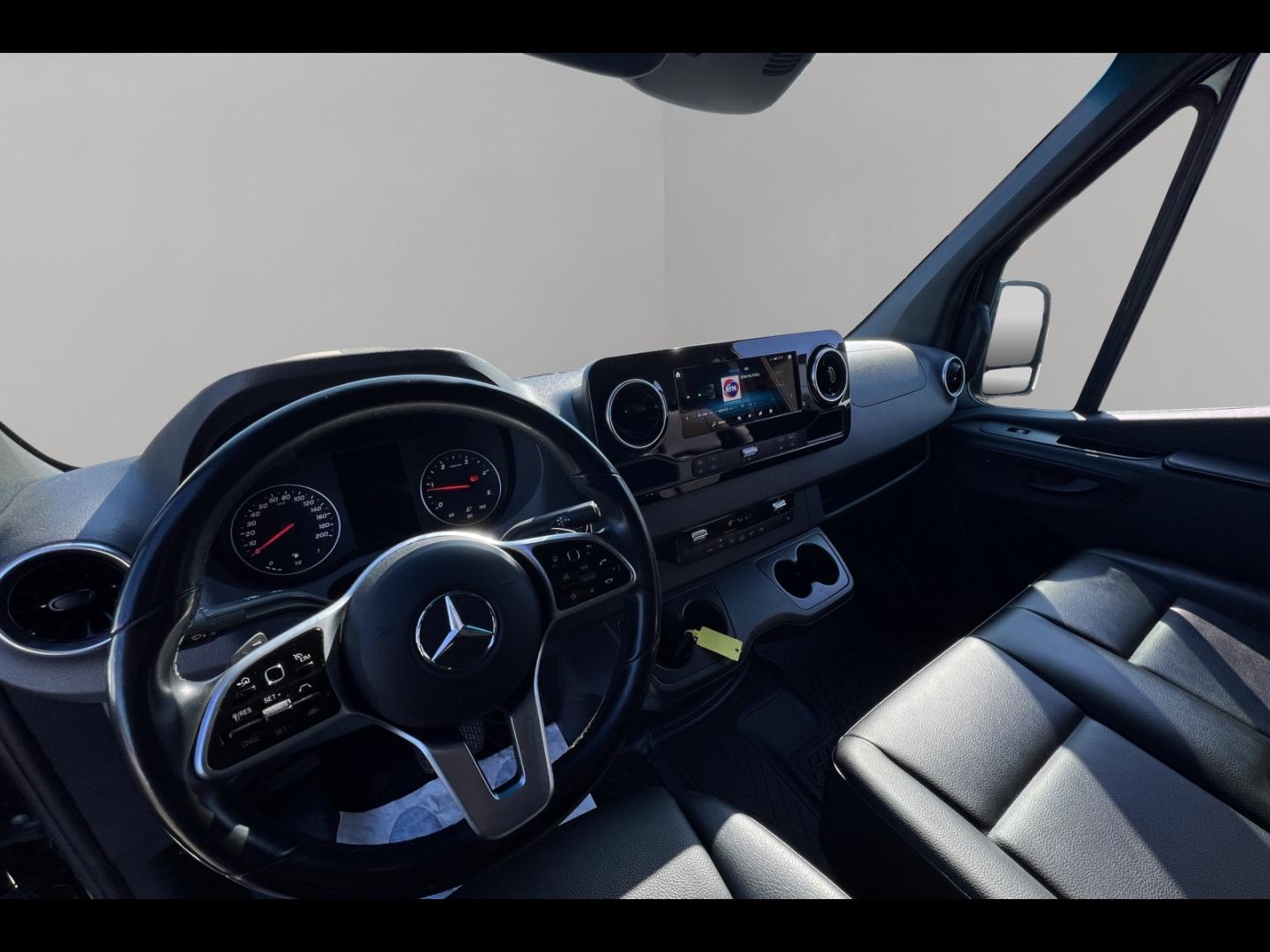 Image MERCEDES-BENZ Sprinter Fg 319 CDI 37 3T5 Select Propulsion Lourd 9G-Tronic