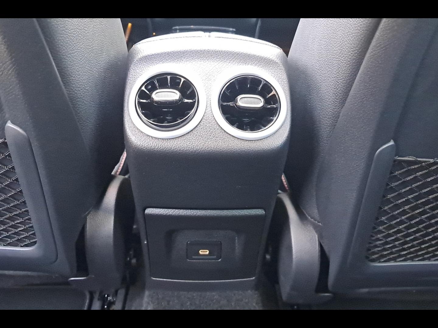 Image MERCEDES-BENZ Classe A 200 d 150ch AMG Line 8G-DCT