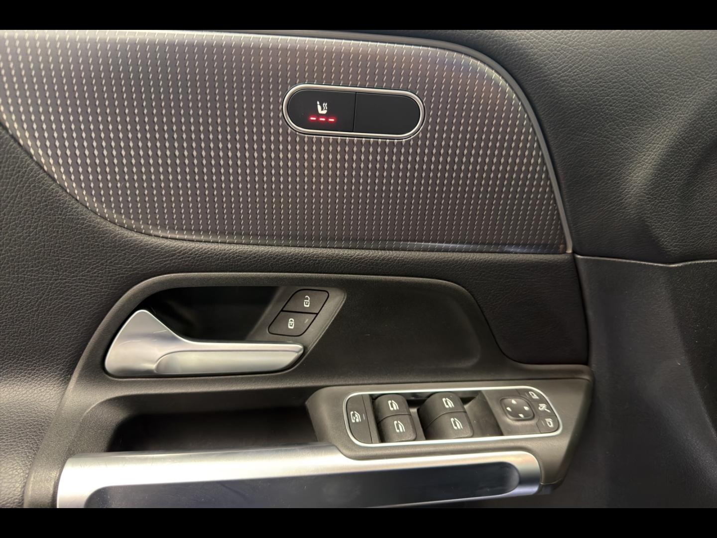 Image MERCEDES-BENZ GLB 200d 150ch Business Line 8G DCT