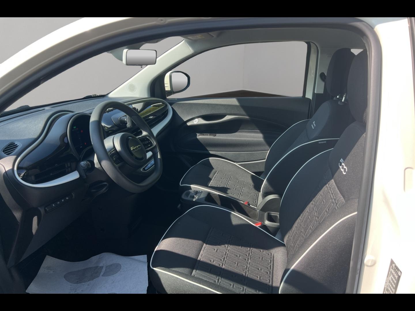 Image FIAT 500 e 95ch Action