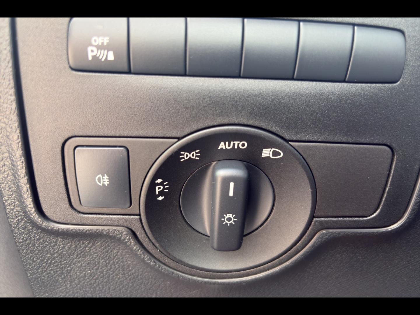 Image MERCEDES-BENZ Vito Fg 116 CDI Mixto Long Select Propulsion 9G-Tronic