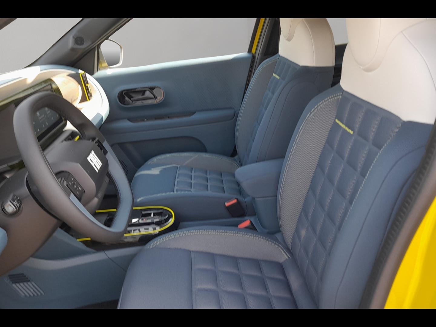 Image FIAT Grande Panda Electrique 113ch La Prima