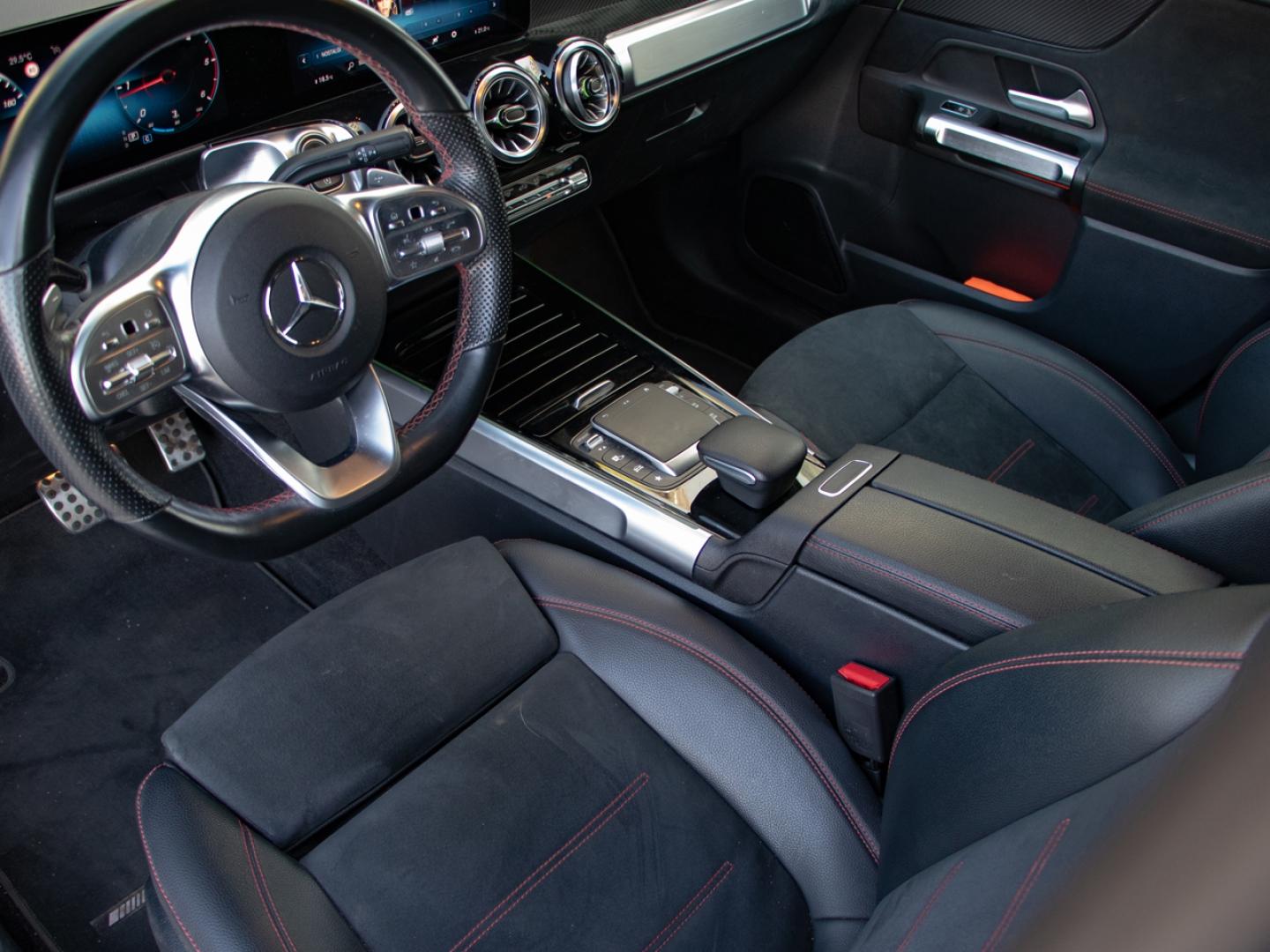 Image MERCEDES-BENZ GLB 220d 190ch AMG Line 4Matic 8G DCT