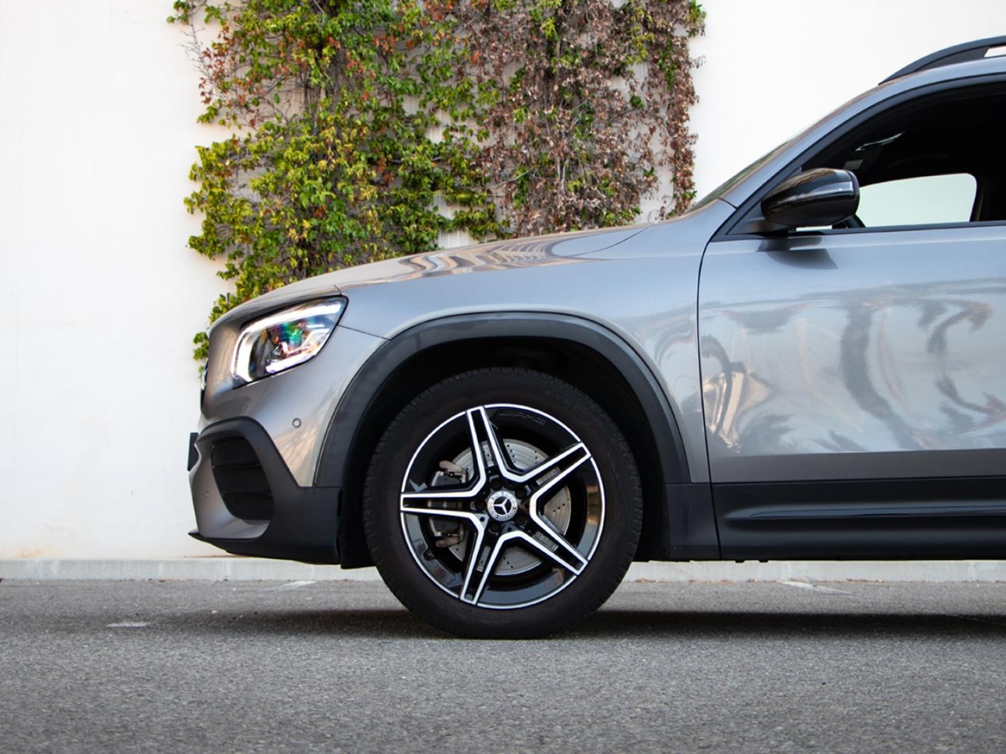 Image MERCEDES-BENZ GLB 220d 190ch AMG Line 4Matic 8G DCT