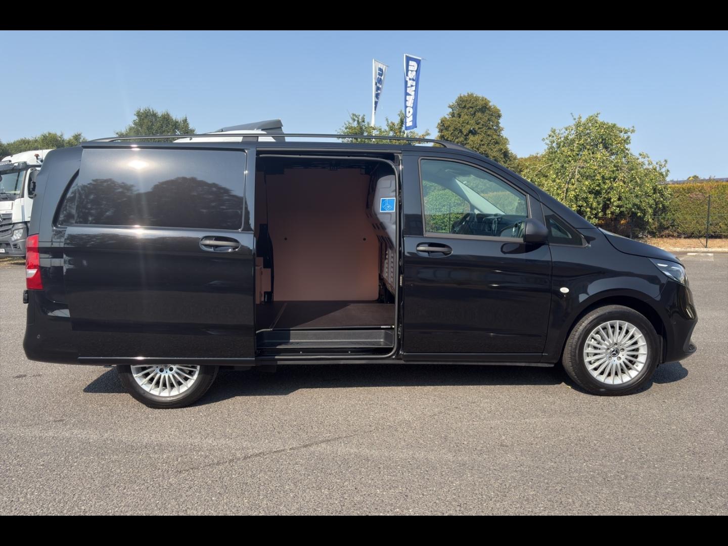 Image MERCEDES-BENZ Vito Fg 116 CDI Long Select Propulsion 9G-Tronic