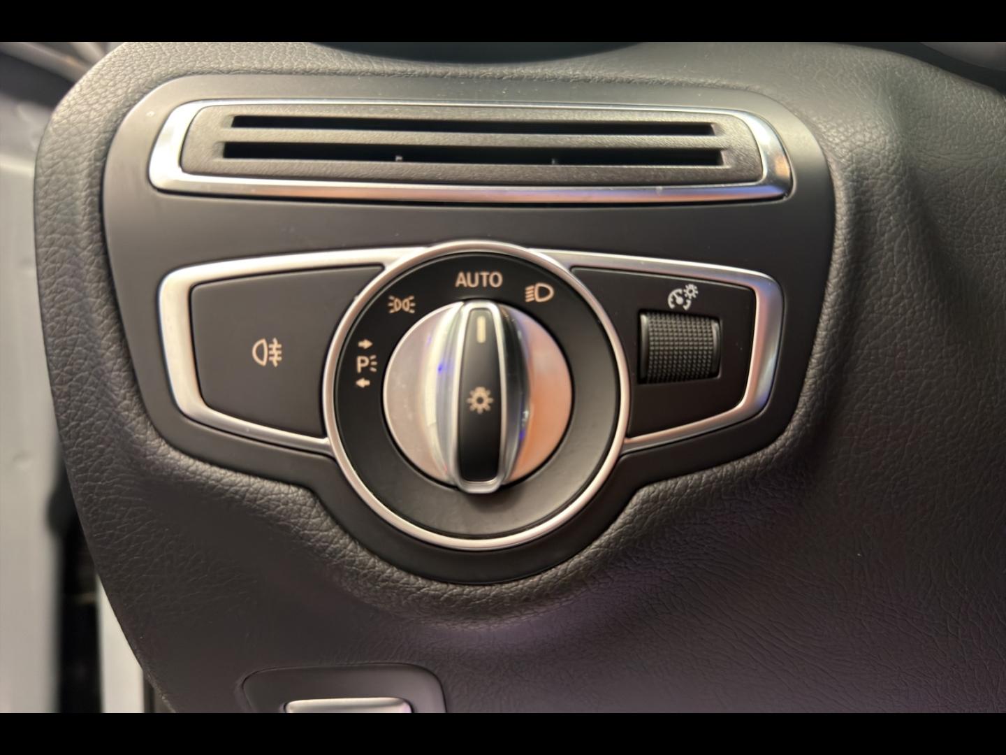 Image MERCEDES-BENZ Classe C 200 d 160ch Avantgarde Line 9G-Tronic