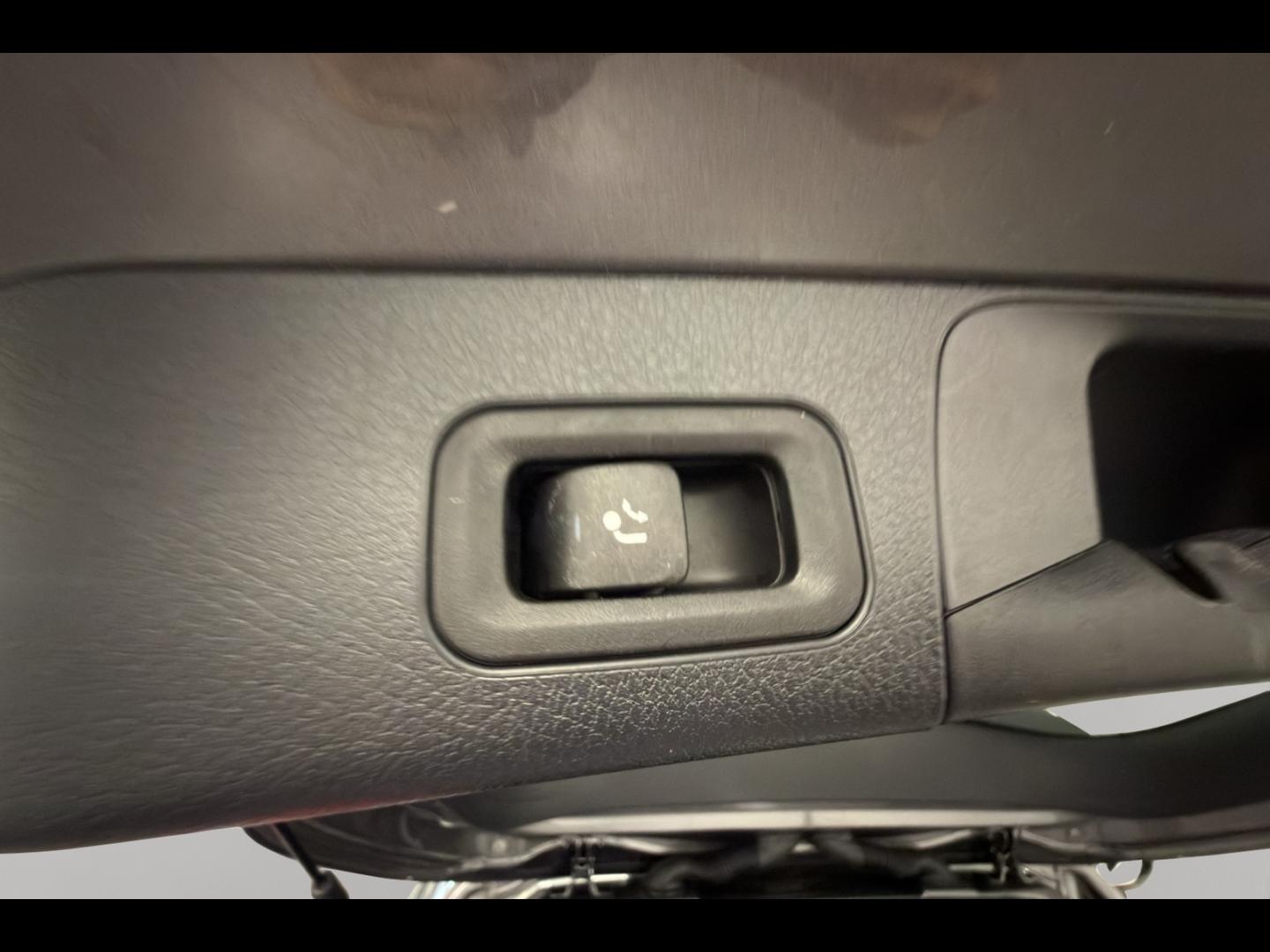 Image MERCEDES-BENZ GLB 200d 150ch Business Line 8G DCT