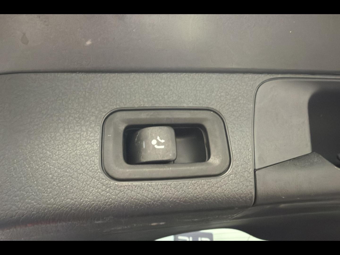 Image MERCEDES-BENZ GLB 200d 150ch Business Line 8G DCT