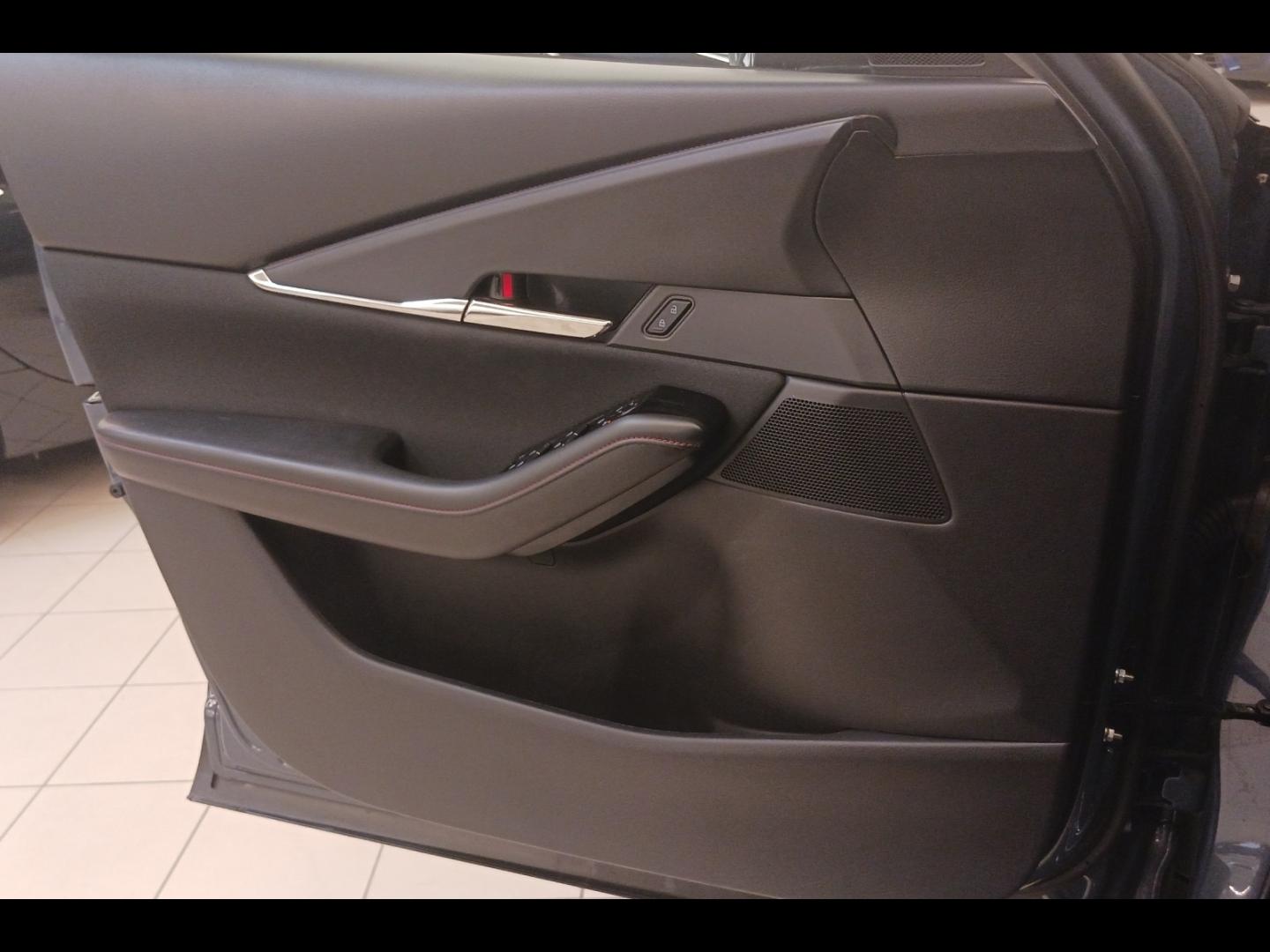 Image MAZDA CX-30 2.5 e-SKYACTIV-G M-Hybrid 140ch Homura 2025