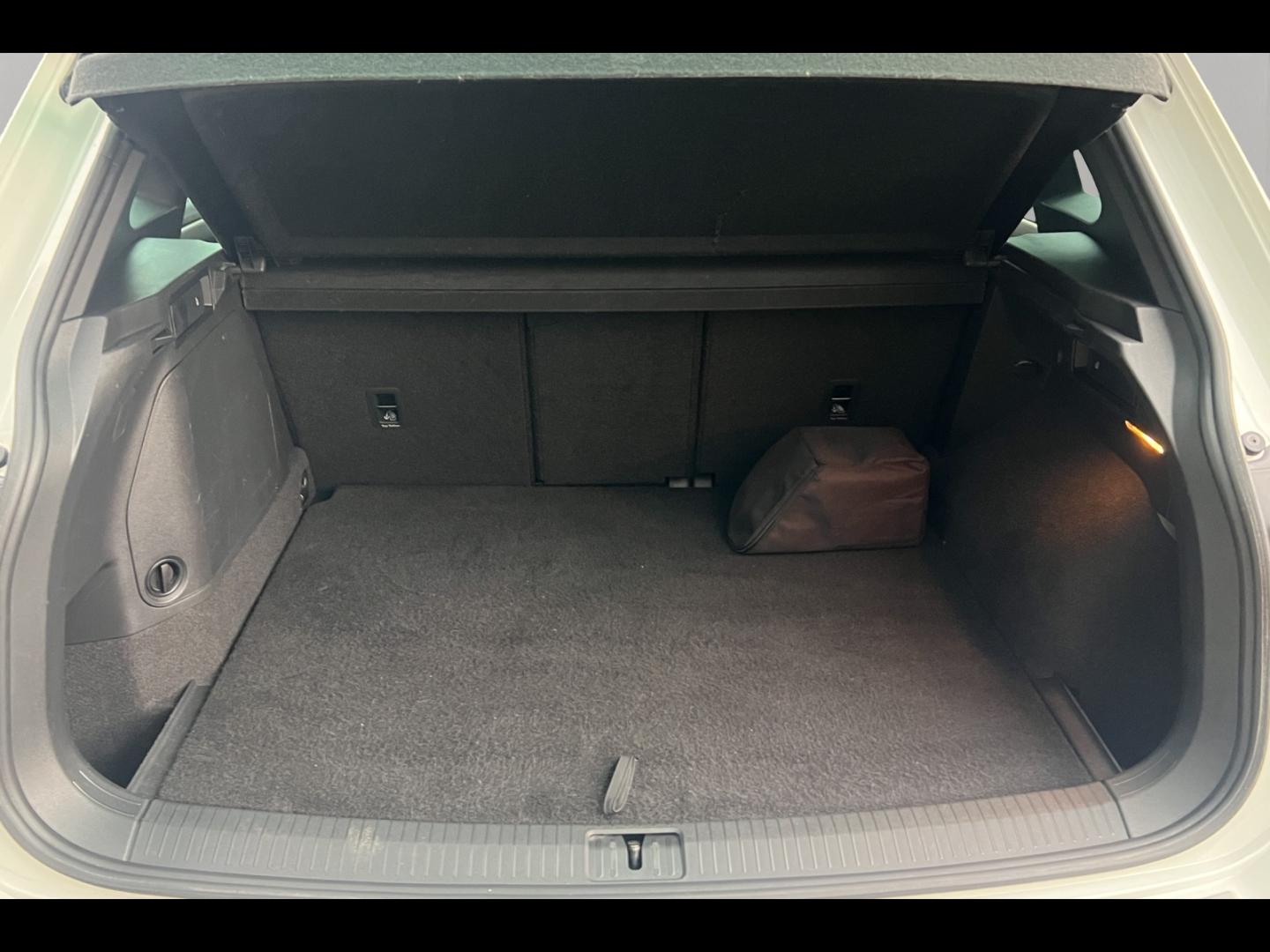 Image VOLKSWAGEN Tiguan 1.4 eHybrid 245ch R-Line DSG6