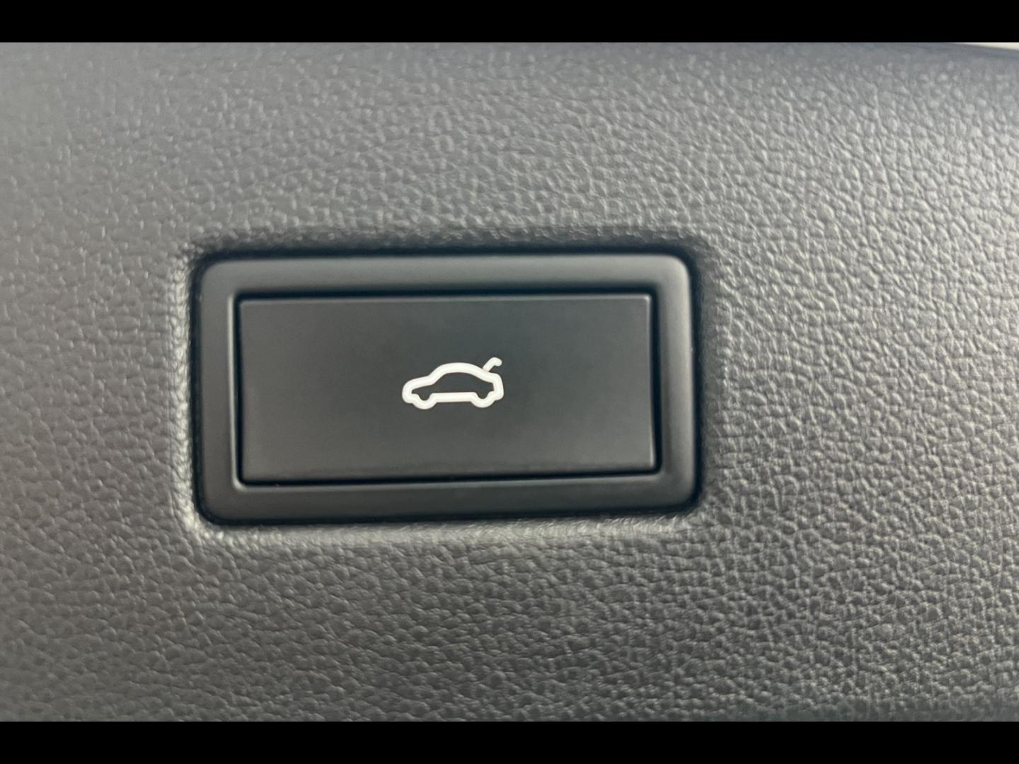 Image VOLKSWAGEN Tiguan 1.4 eHybrid 245ch R-Line DSG6