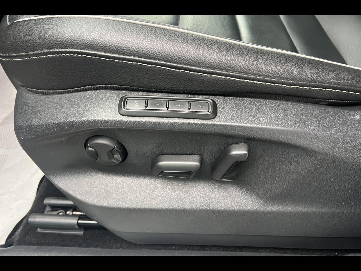 Image VOLKSWAGEN Tiguan 1.4 eHybrid 245ch R-Line DSG6
