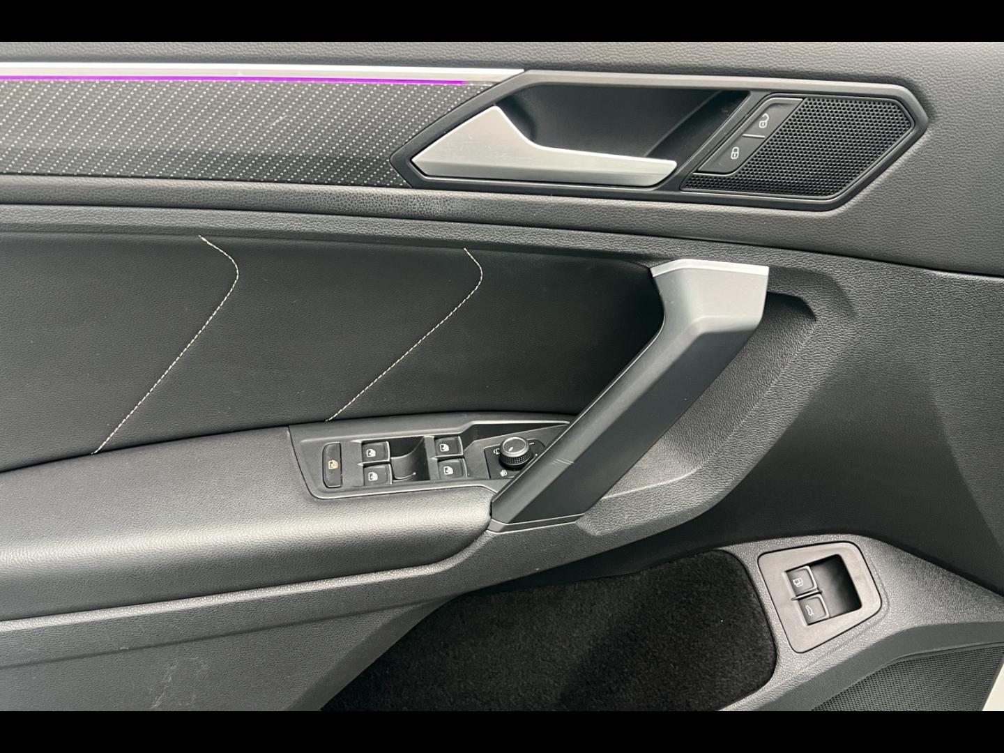 Image VOLKSWAGEN Tiguan 1.4 eHybrid 245ch R-Line DSG6